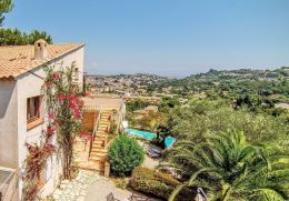 Villa mit Pool Blick bei Cannes