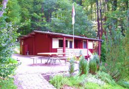 Blockhaus am Waldrand