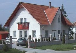 Ferienhaus mit Pool