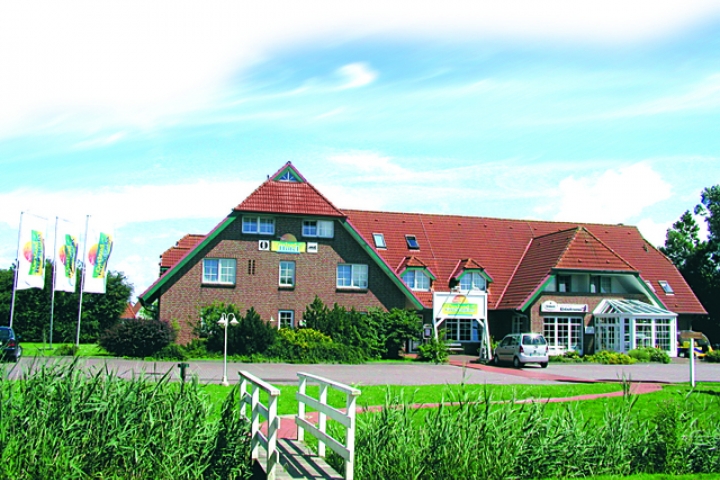 Ferienhäuser und Ferienwohnungen Cuxland Ferienparks | Das Cuxland Hotel der Cuxland Ferienparks GmbH in
Dorum-Neufeld!