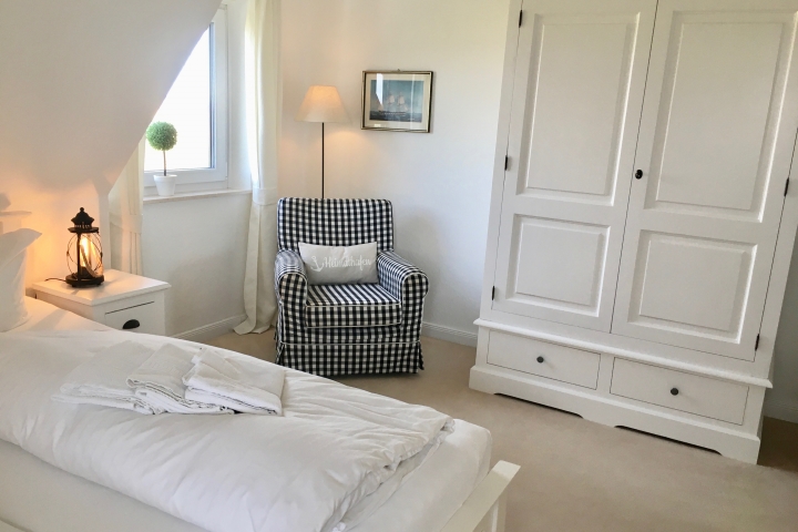 Schlafzimmer OG I