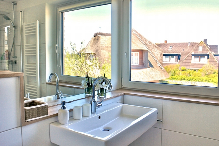 Bad mit Dusche I