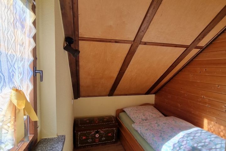 Kinderzimmer mit Tandembett ( 2 Kinder haben Platz)