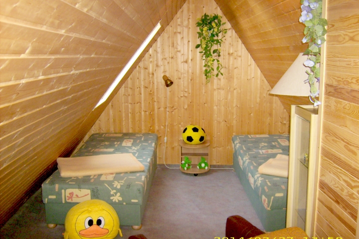 Kinderzimmer im OG