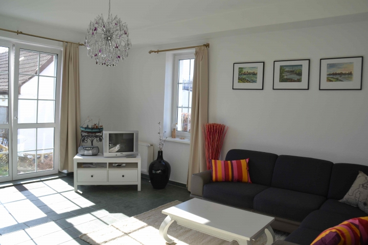 Wohnzimmer - Blick zur Terrasse