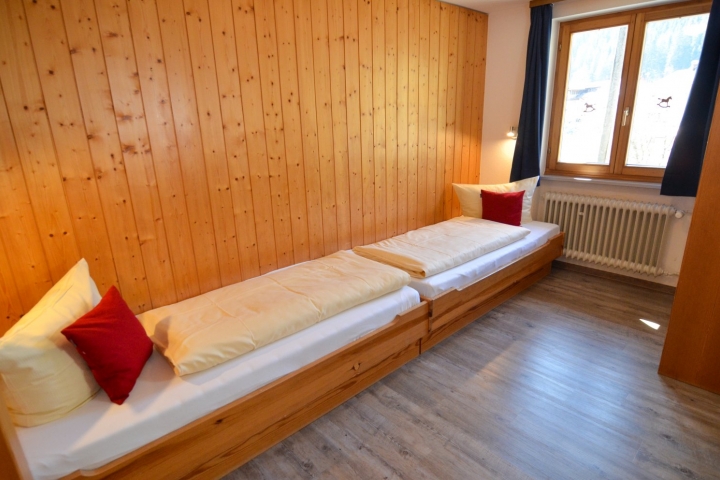 Wohnungsbeispiel: Schlafzimmer mit zwei Einzelbetten