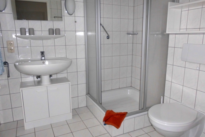 Nr. 40: Duschbad mit Fenster