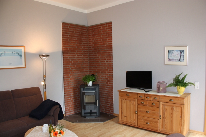 Wohnzimmer mit Kamin
