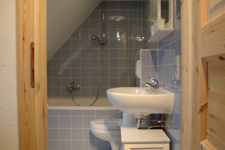 Bad mit Wanne