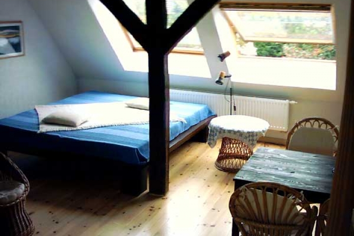 Bett (unten)