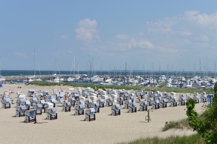Blick zum Yachthafen