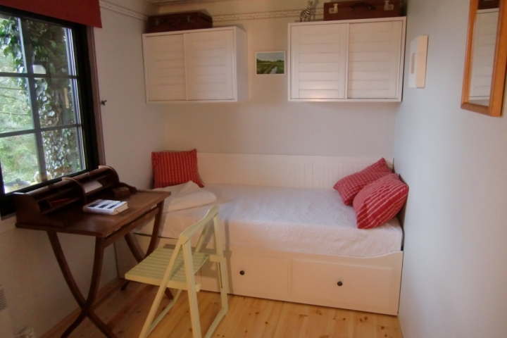 Kleines Schlafzimmer als Einzel- oder Doppelzimmer (ausziehbares Bett)