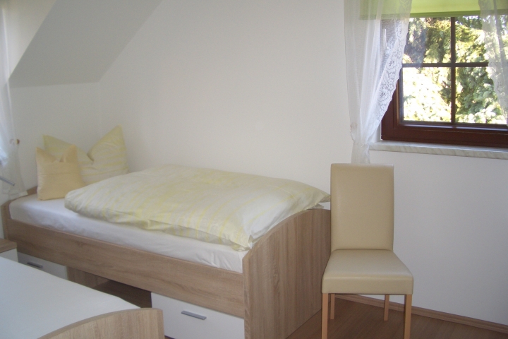 3. Schlafzimmer