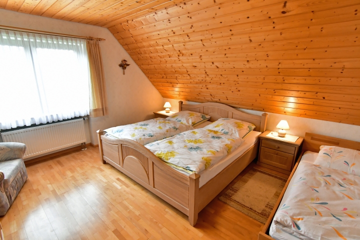 Doppelzimmer mit Zustellbett Ferienwohnung 2 Sternschnuppe