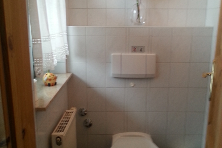zusätzliches 2. WC im Erdgeschoß © 