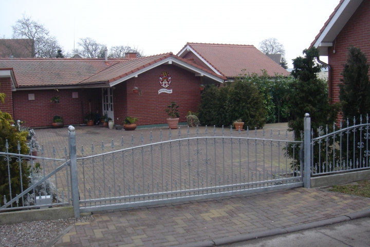Schöner gemütlicher Innenhof