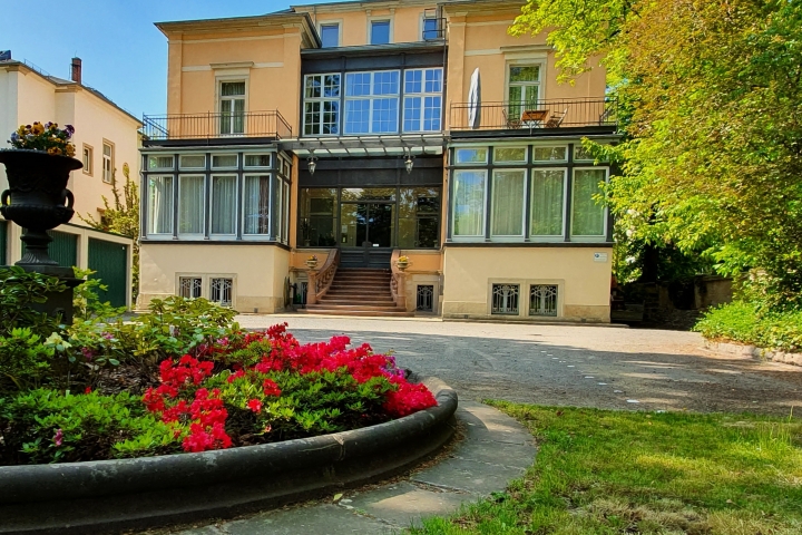 Villa Haniel, Gartenansicht 