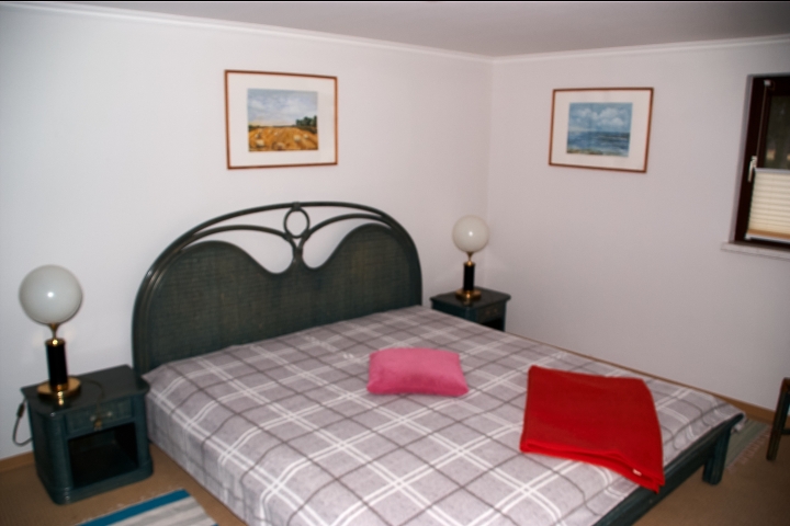Schlafzimmer 1