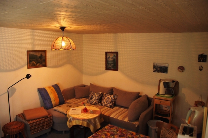 Bungalow - 2 Betten und ein Doppelstackbett