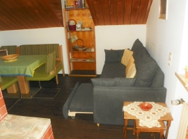 Bequemes verwandelbares Sofa