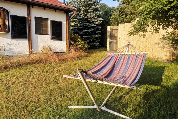 Haus und Parkplatz