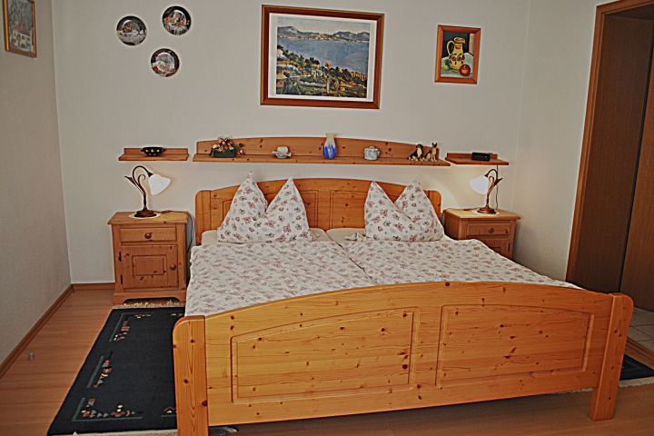 Schlafzimmer Typ B (2-Zi-App 55 qm)