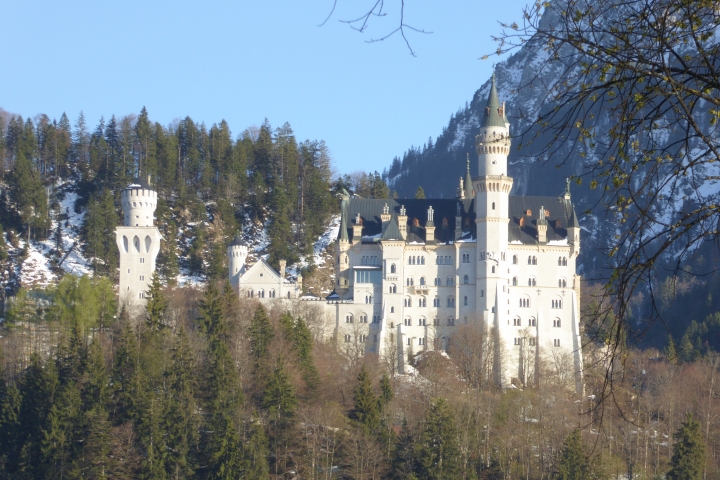 … ganz in der Nähe ... Schloß Neuschwanstein...
ein Ausflugsziel!