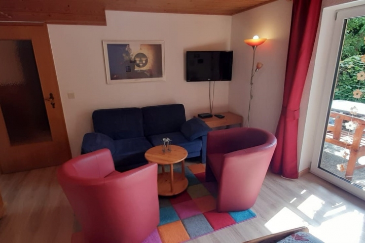 Sitzecke im Wohn-Schlafzimmer 1