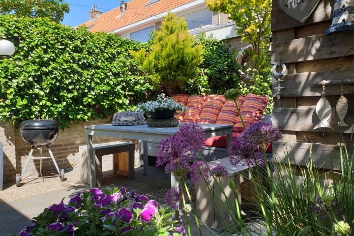 Ferienwohnung Egmond | Garten mit Loungebank