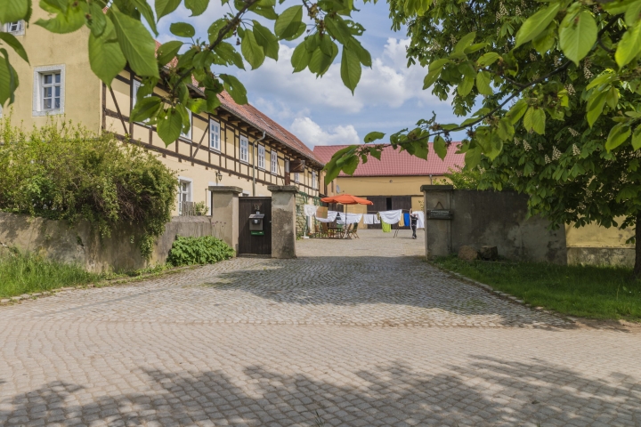 Ferienwohnung Zu Gast bei den Zaungästen | Hofansicht