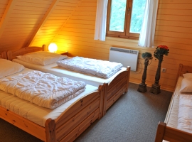 Schlafzimmer 1