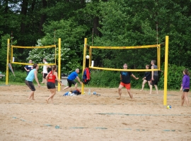 6 Beachvolleyballfelder