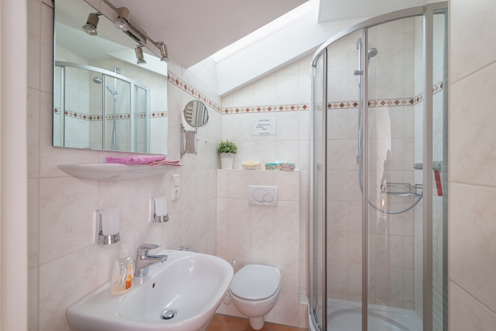 Bad Wohnung Daniel -3 Sterne -