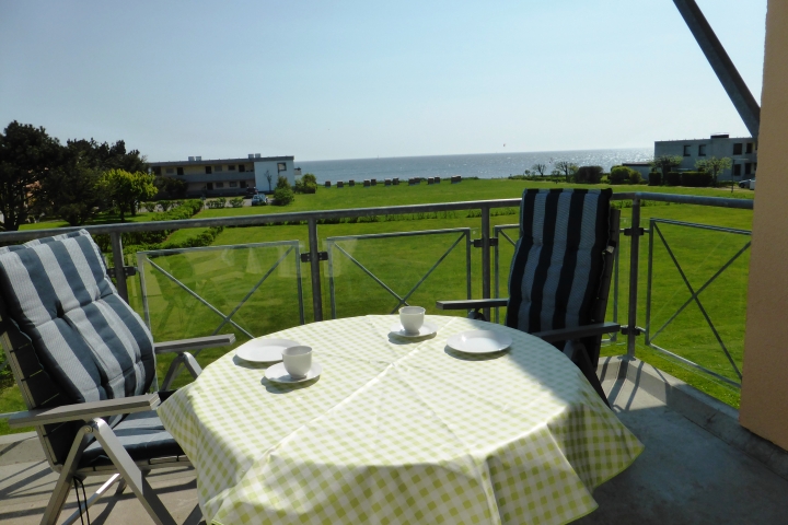 Frühstück mit Blick auf die Ostsee
