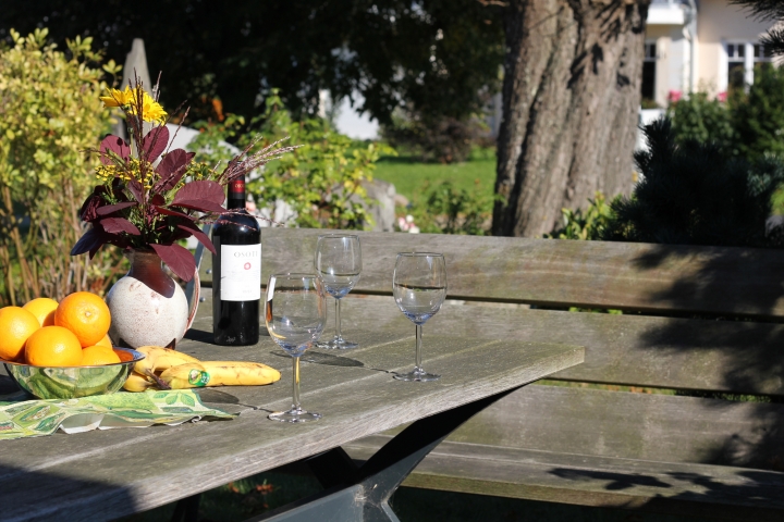 Terrasse mit Morgensonne
