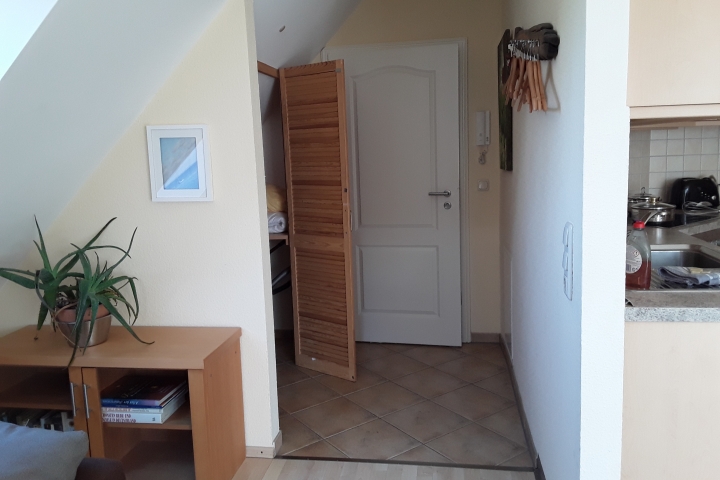 Flur mit Einbauschrank