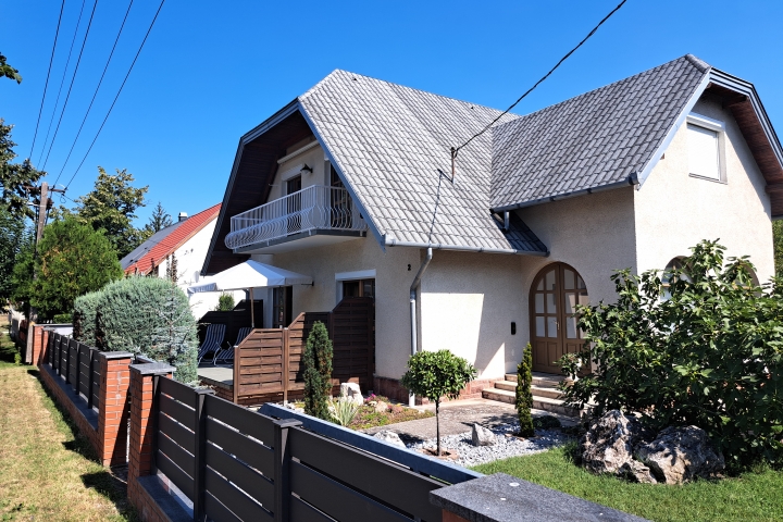 Hausansicht seitlich