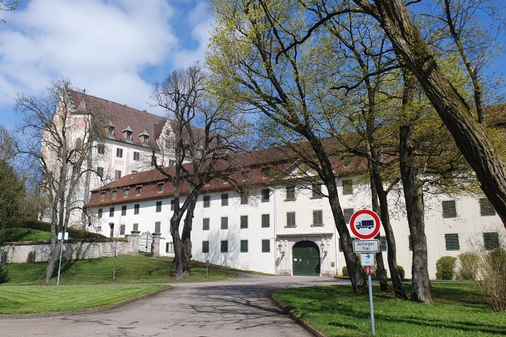 Eingang zum Schloss Taxis (leider kann das Schloss nicht besichtigt werden)