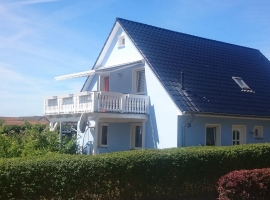 Einfamilienhaus mit separater Ferienwohnung