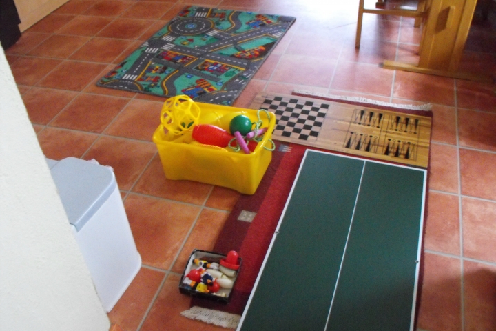 Spiele, auch zu Spieltisch