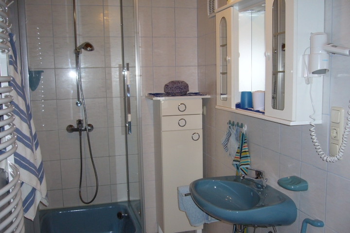 Dusche mit WC