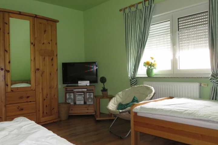 Schlafzimmer II