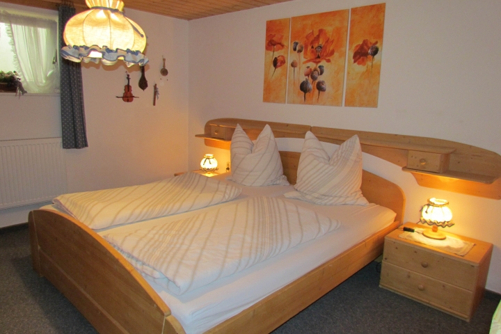 Schlafzimmer UG