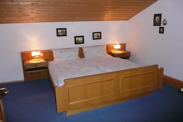 Schlafzimmer OG