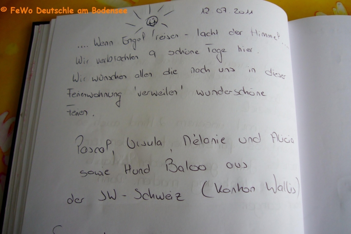 Aus dem Gästebuch der Ferienwohnung, 2 Erachsene, 2 Kinder und 1 Hund im Juli.