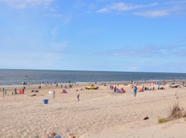 Egmond aan Zee hat ein schönes und sauberes Sandstrand von 23 km.
