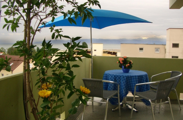 Ferienwohnungen mit See- und Alpenblick &middot; 439