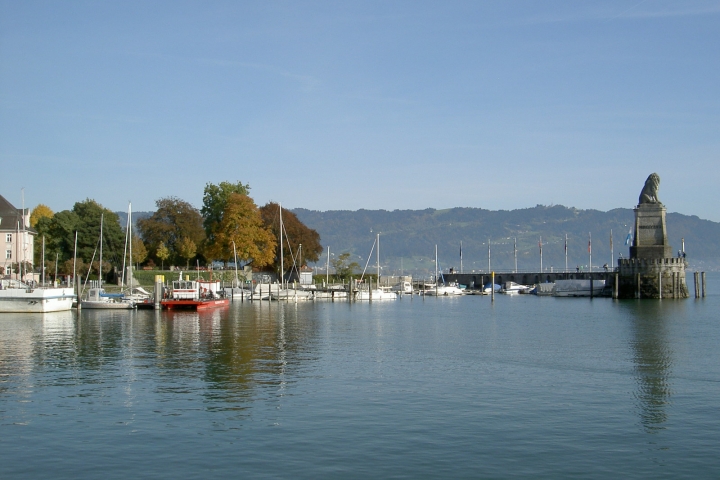 Lindau Hafen mit Löwenmole