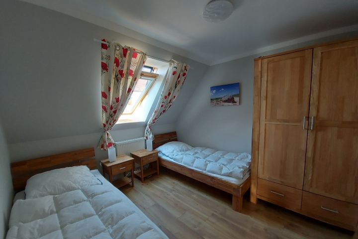 Schlafzimmer 2