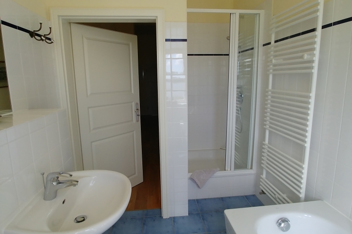 Badezimmer Wohnung 5